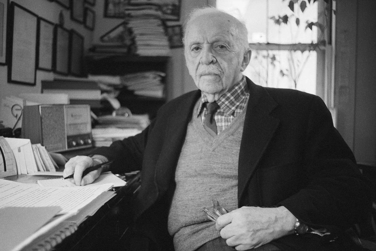 Ritratto in bianco e nero di Edward Bernays